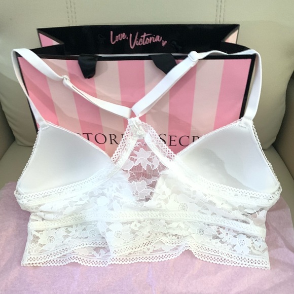 NWT Victoria Secret Bra - Picture 2 of 4